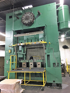 500 Ton Capacity USI Clearing Straight Side Press For Sale