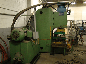 200 Ton Hydraulic Press Steelcase 5