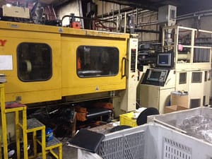 225 Ton Husky Injection Molding Machine For Sale
