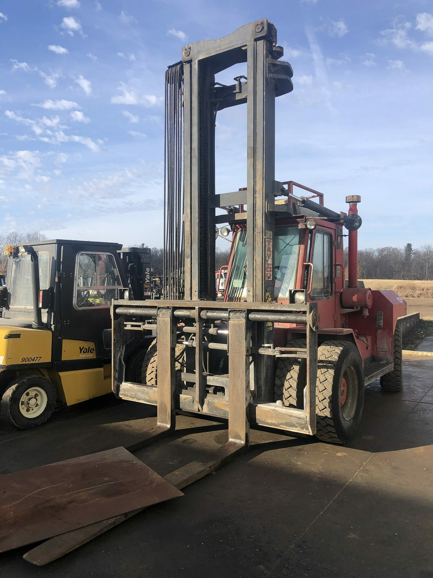 30 000 lb capacity taylor forklift for sale 15 ton call 616 200 4308