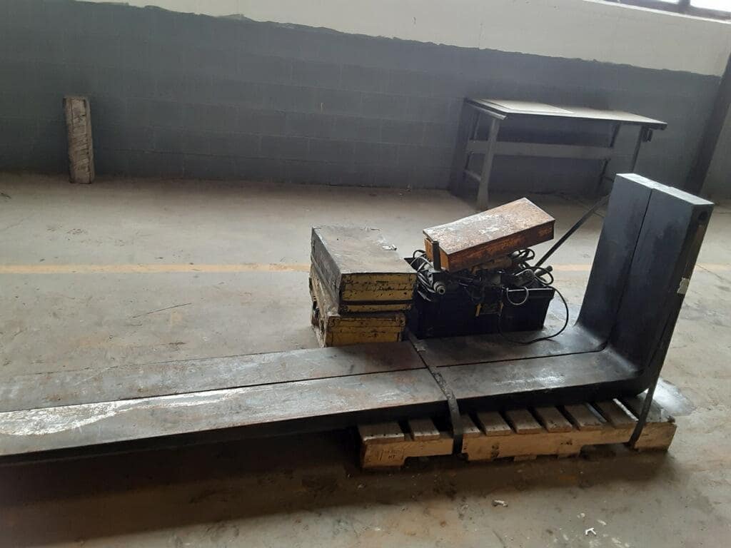 Hoist 25/35 Forks 8' NEW! Call 6162004308