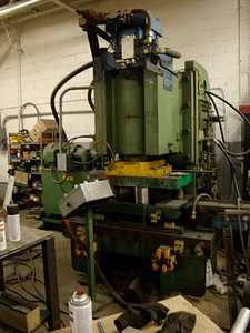 200 Ton Hydraulic Press Steelcase 7