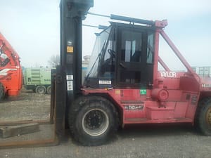 30,000lbs. Taylor Forklift 2