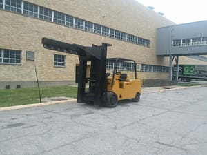 30,000 lbs / 40,000 lbs Cat Hard Tire Forklift For Sale