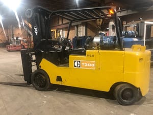 30,000 lbs Cat T300 Propane Forklift For Sale