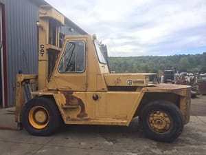 25,000lb. Capacity Cat Air-Tired Forklift For Sale 12.5 Ton