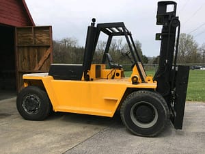 30,000 lb Capacity Cat V300 Forklift For Sale 15 Ton