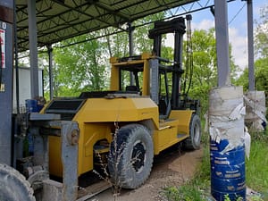 30,000lb Taylor Air Tire Forklift For Sale 15 Ton