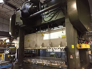 600 Ton Brown and Boggs Straight Side Press For Sale