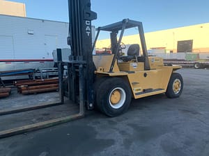 33,000 lbs Cat Forklift For Sale