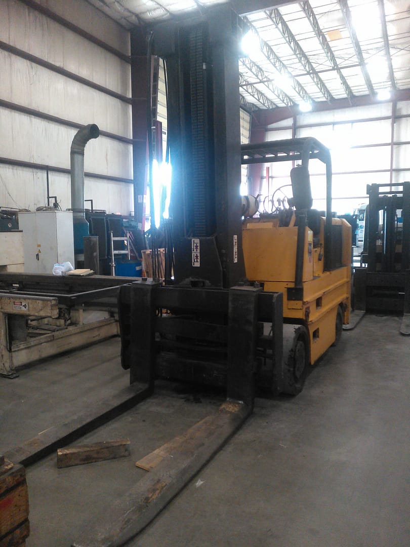 30,000 lbs / 40,000 lbs Capacity Hoist Forklift For Sale Call 616200